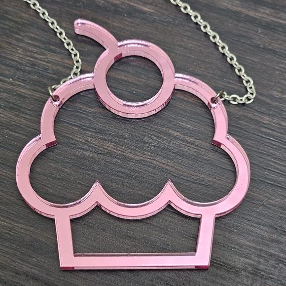 Cupcake Necklace - Picture 2 of 2